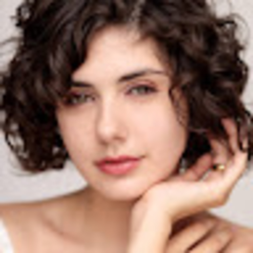 Meet your Posher, Danae